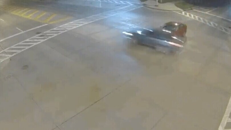 Ohio, giovane provoca un incidente terribile bruciando il rosso a 190 km/h