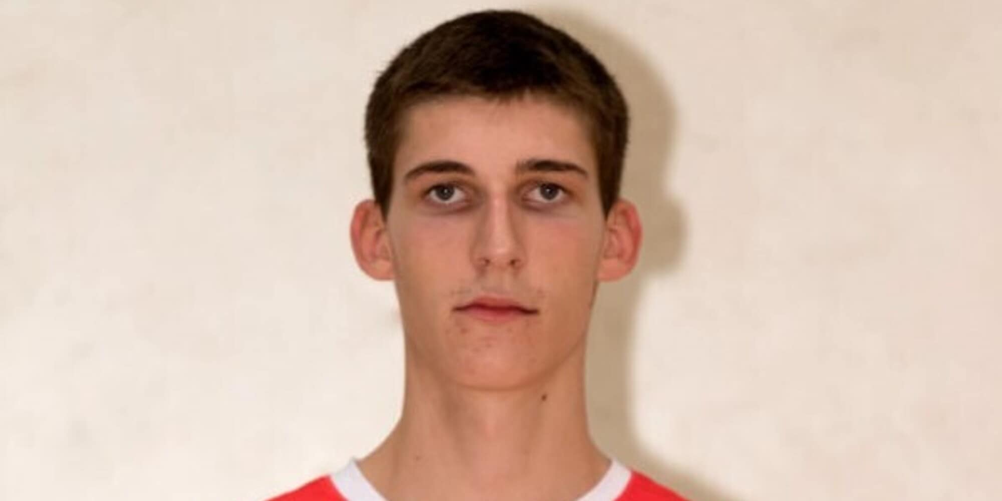 Uros Nikolic nuovo colpo Verona