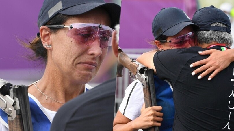 Bacosi, che emozione: le lacrime dopo l'argento a Tokyo2020 nello skeet