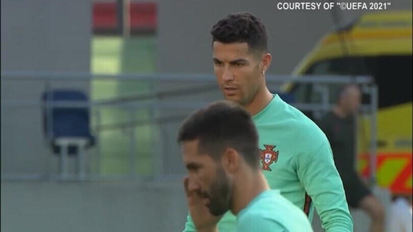 AS: "CR7 vuole lasciare la Juve"