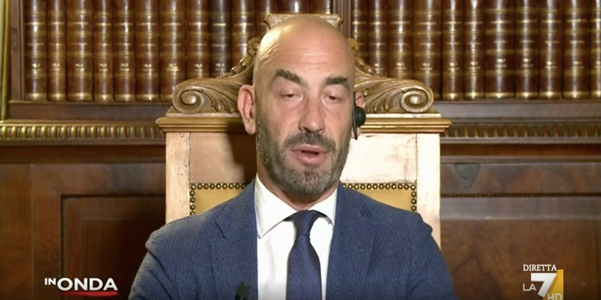 Covid, Bassetti: "Prepariamoci per ottobre, saliranno i ricoveri"