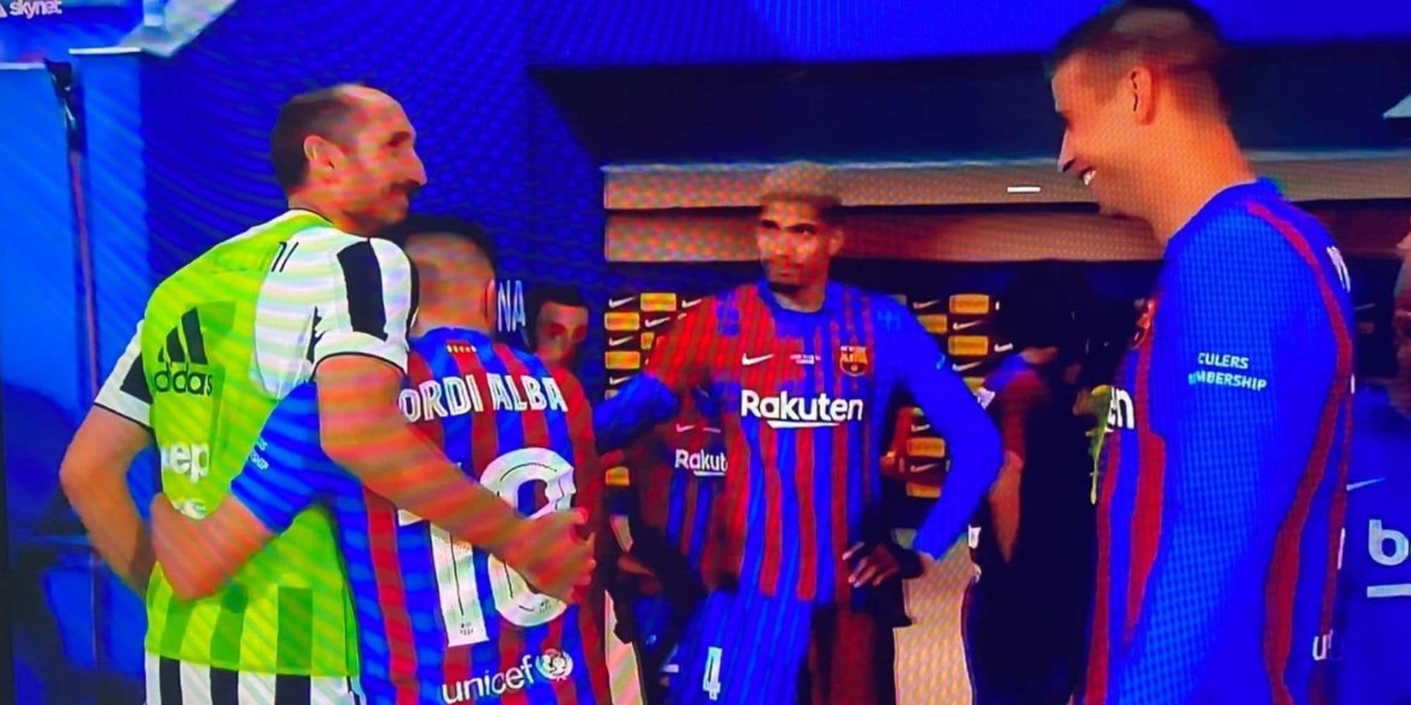 Chiellini e Jordi Alba, il nuovo abbraccio dopo Euro 2020 è virale