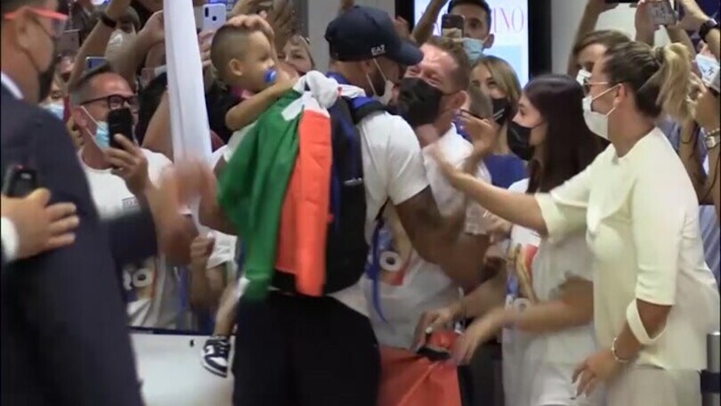 Delirio per il ritorno di Jacobs in Italia