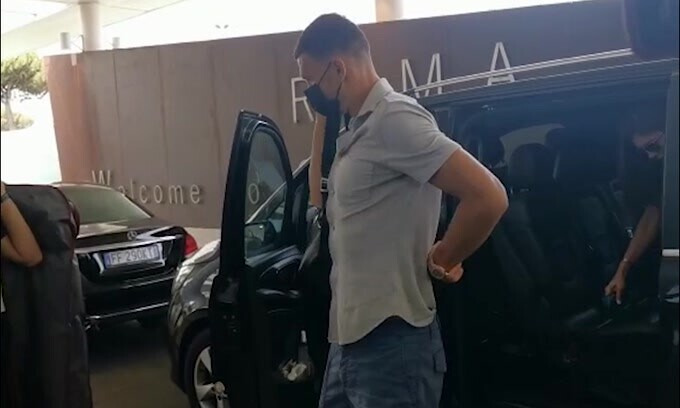 Roma, Dzeko parte alla volta di Milano