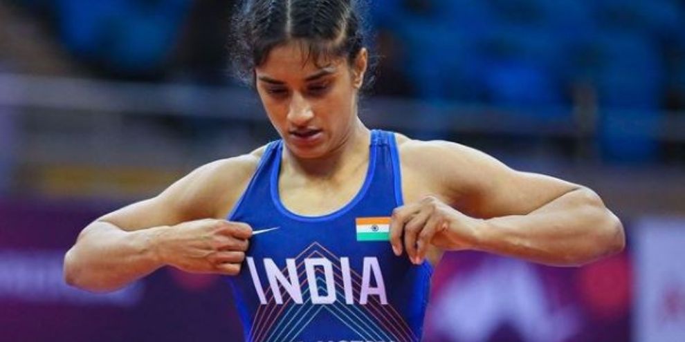 Olimpiadi: tre accuse di indisciplina per la lottatrice indiana Phogat