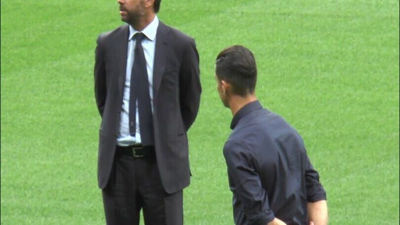 Dalla Spagna: "Nel 2022 al Psg trio d'attacco con CR7-Neymar-Messi"