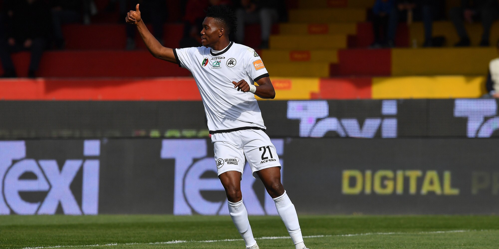 Okereke dallo Spezia al Club Brugge e titolo definitivo
