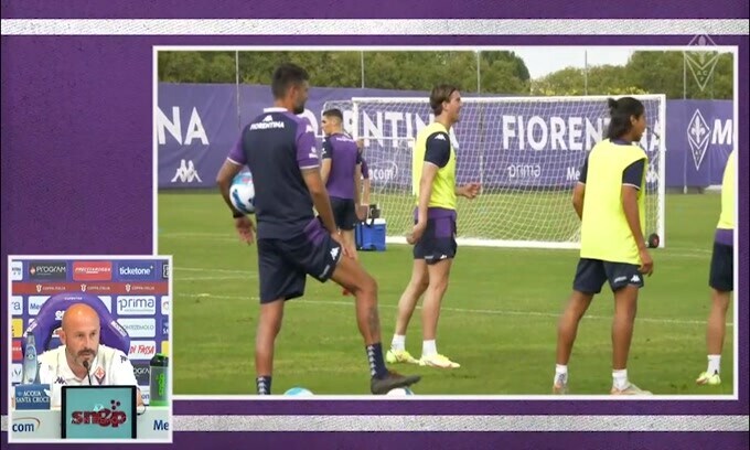 Italiano: "Non esiste un problema Vlahovic"