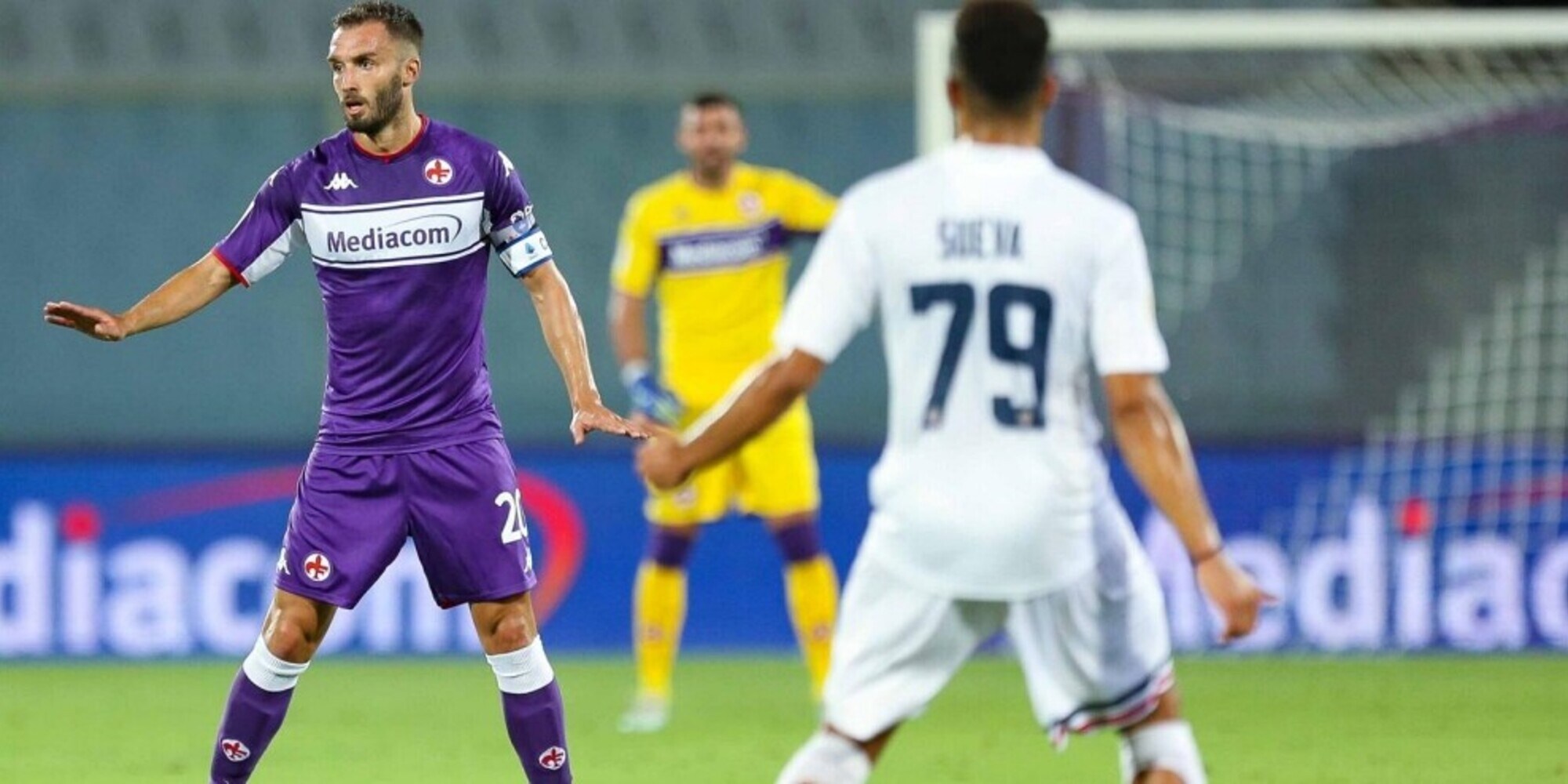Fiorentina, Pezzella e le voci di mercato: "Le scelte le fa la società"