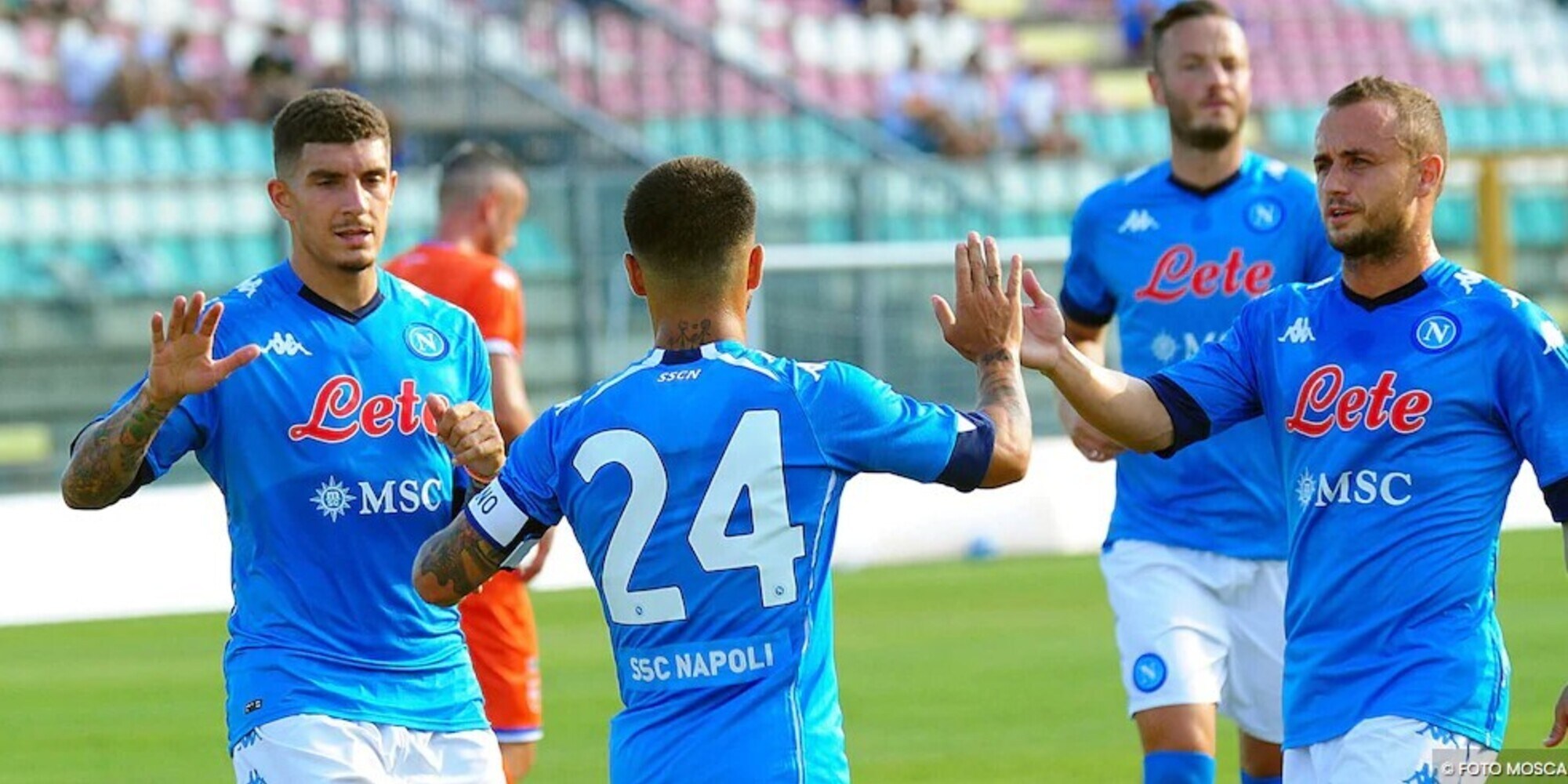 Poker Napoli al Pescara. In gol Insigne e Osimhen