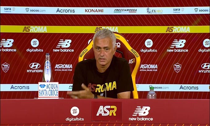 Mourinho: "Mercato? Non faccio altre richieste"