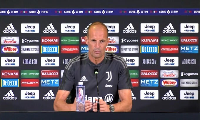 Allegri: "CR7 mi aveva detto che sarebbe rimasto"