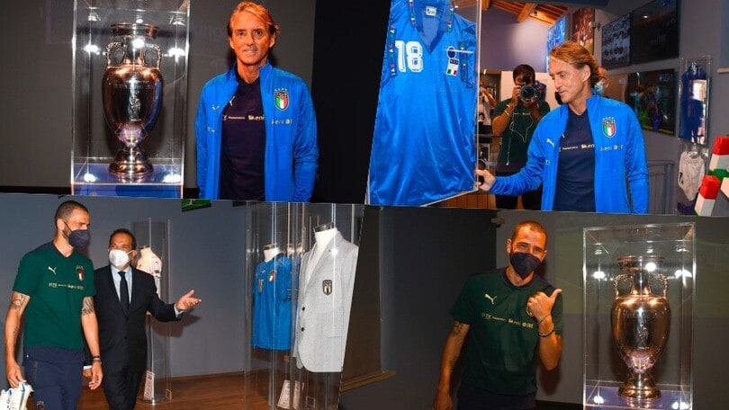 Mancini e Bonucci al museo dell'Italia con la coppa dell'Europeo