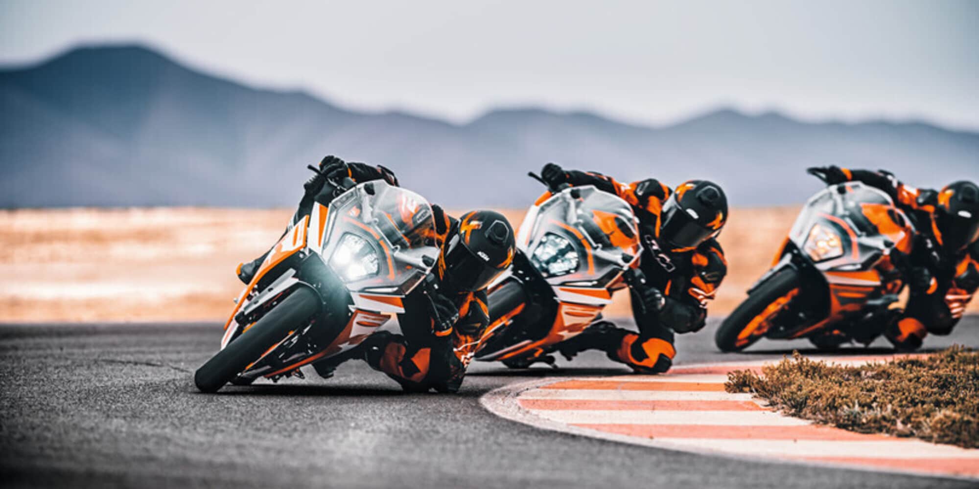 KTM RC 390 e RC 125 2022, sportive ispirate alla MotoGP
