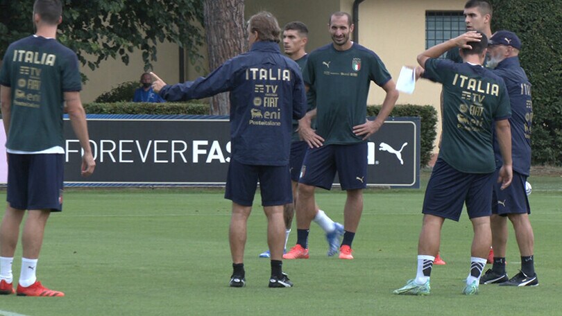 Allenamento sotto la pioggia per gli Azzurri