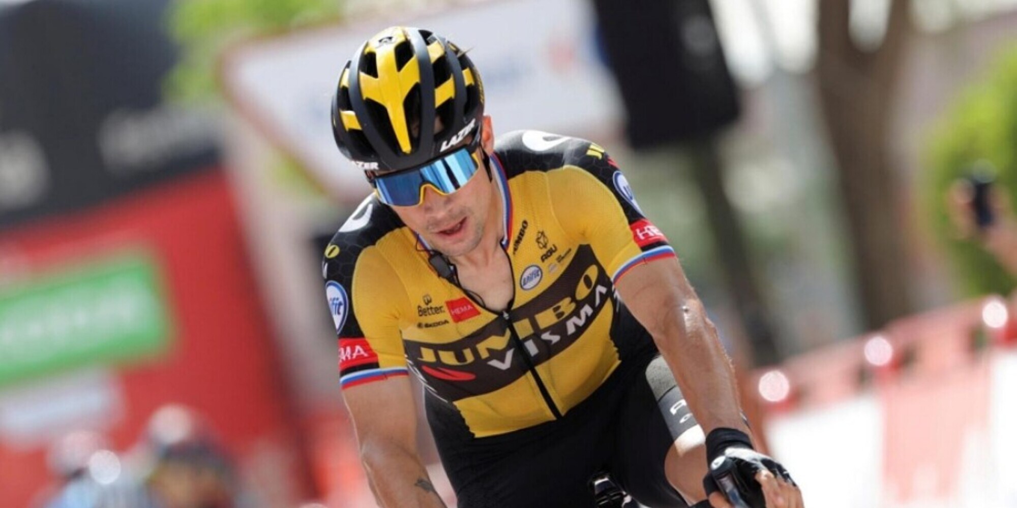 Vuelta, Roglic si prende la maglia rossa con la forza: sua la 17ª tappa