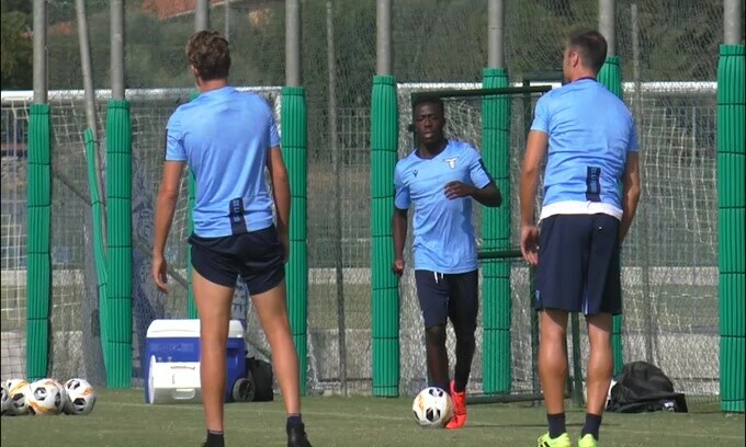 Lazio, Radu disponibile a giocare terzino