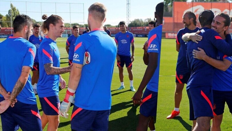 Griezmann, primo allenamento con l'Atletico: che abbraccio con Simeone!