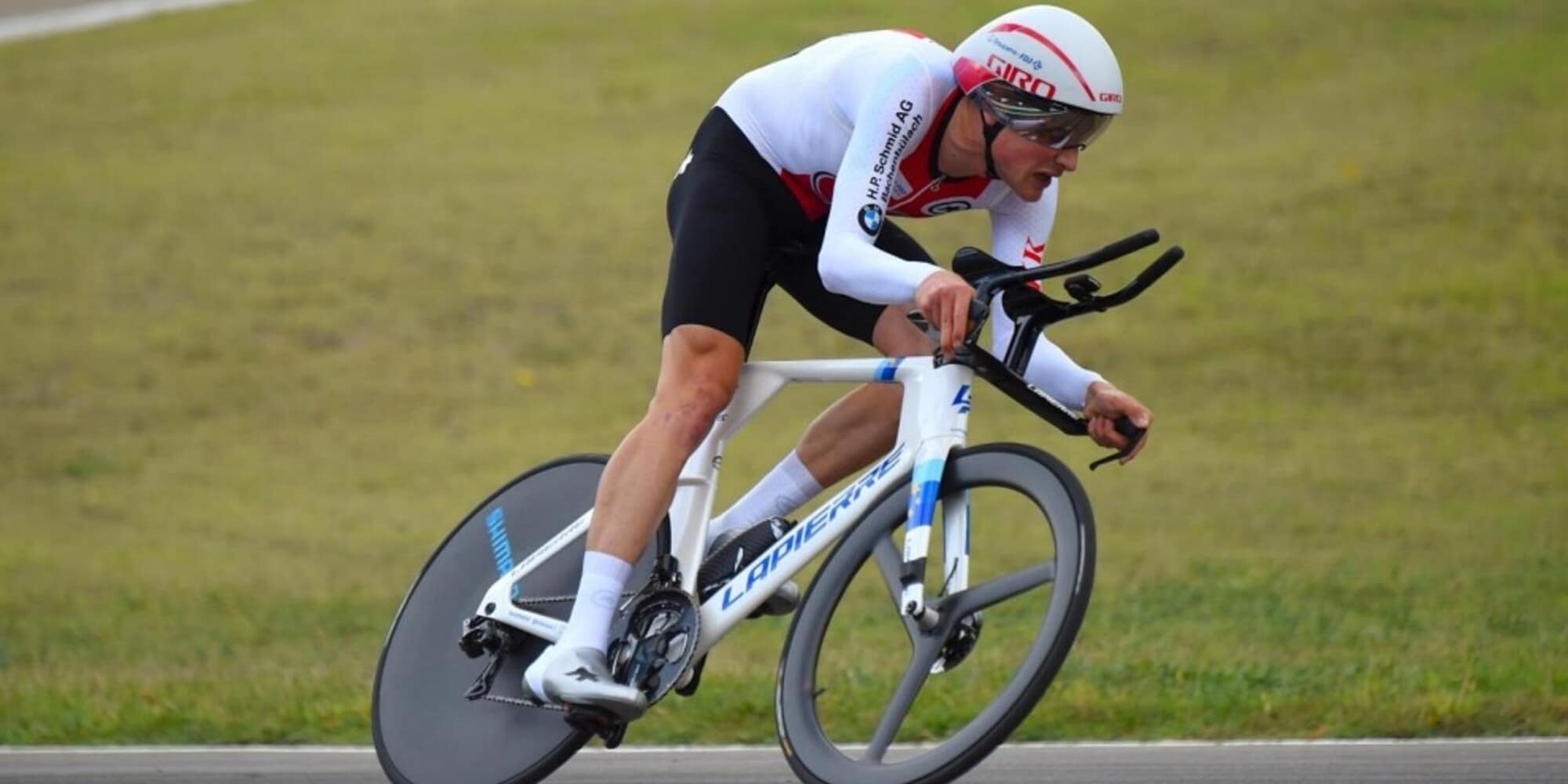 Europei ciclismo, Kung batte Ganna a crono e fa il bis: l'azzurro è 2°