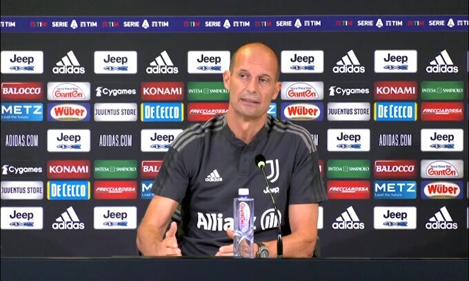 Allegri: "McKennie sarà negli 11. Chiesa rimarrà a casa"