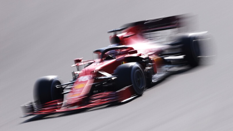 GP d'Italia, Hamilton al comando nelle prove libere, male la Ferrari