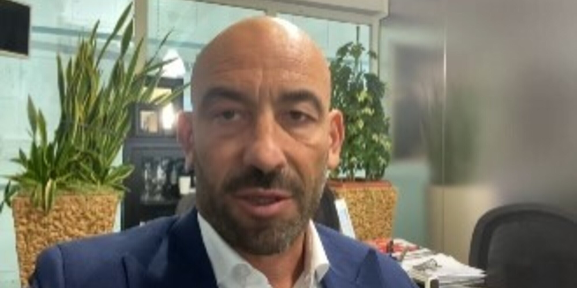 Covid, Bassetti: "Di medicina parlano i medici, basta invasioni di campo"