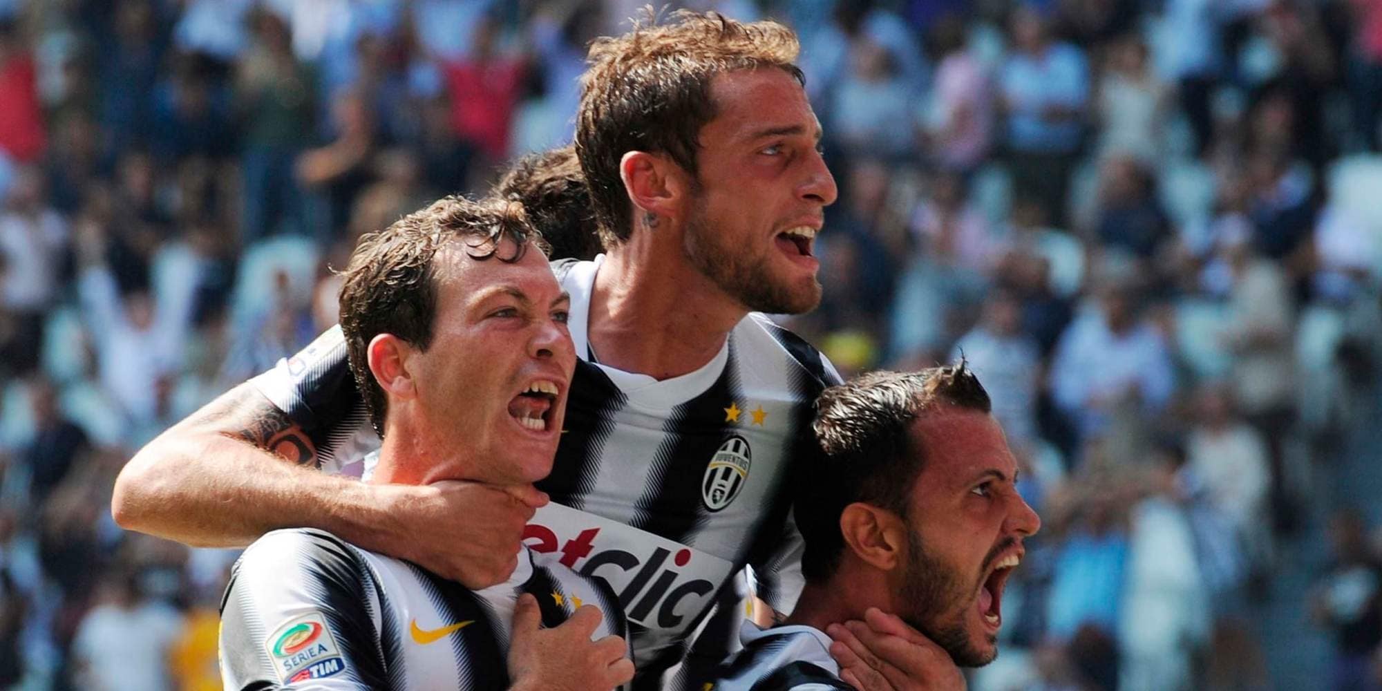 Juve, 10 anni fa Lichtsteiner bagnava l'esordio allo Stadium