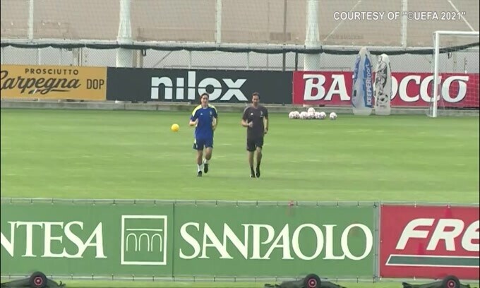 Juve, allenamento a parte per Chiesa