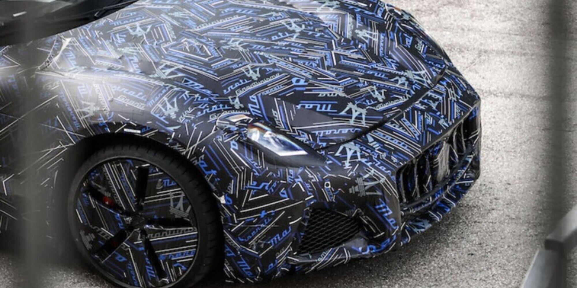 Maserati Granturismo, foto spia: non solo elettrica, ma anche V6