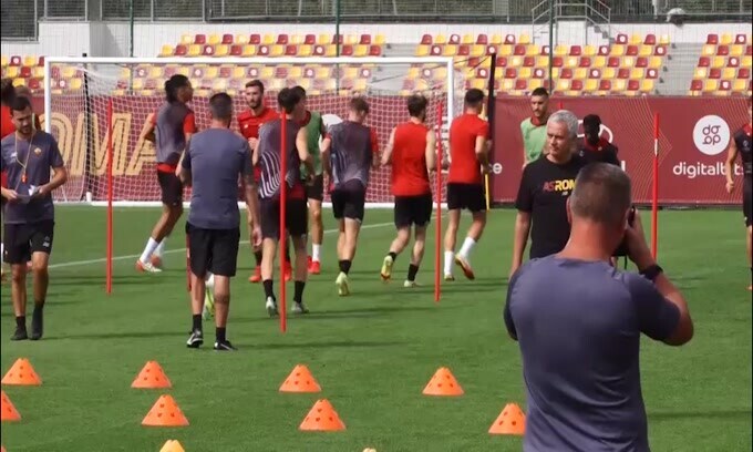 Roma, allenamento a Trigoria per preparare la gara con il Cska Sofia