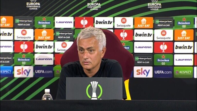 Mourinho: "Voglio vincere la Conference League"