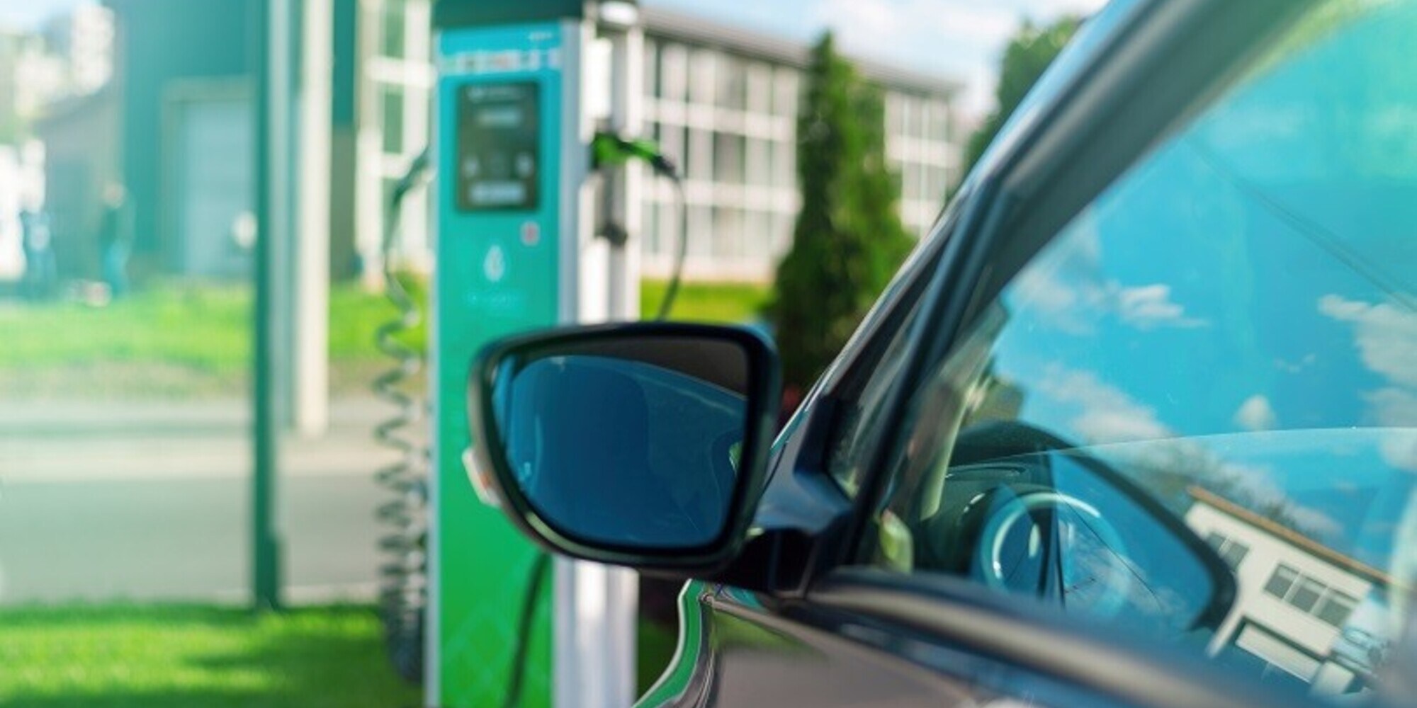 Colonnine auto elettriche, dove si trovano a Roma: ecco la mappa