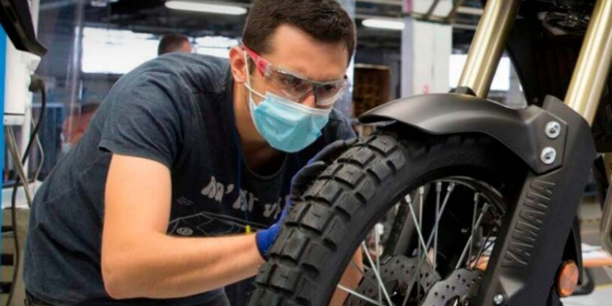 Le moto impattano meno e aiutano l'economia: uno studio lo conferma