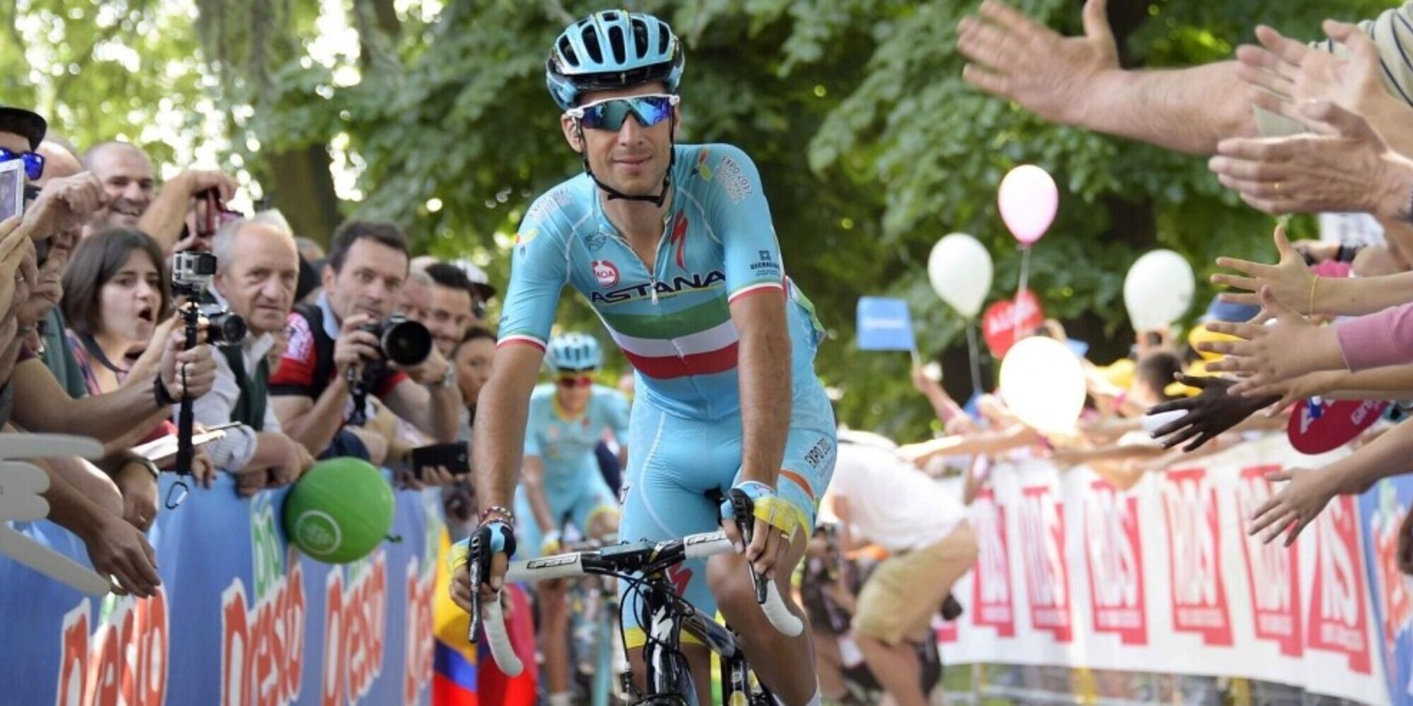 Ciclismo, Nibali torna a casa: lo Squalo firma per l'Astana