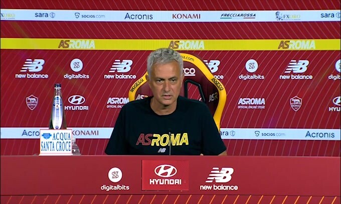 Mourinho: "Rosso a Pellegrini? L'arbitro ha fatto una ca..."