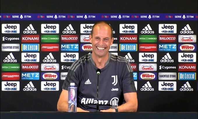 Allegri scherza: "Perin lo mettiamo porta"