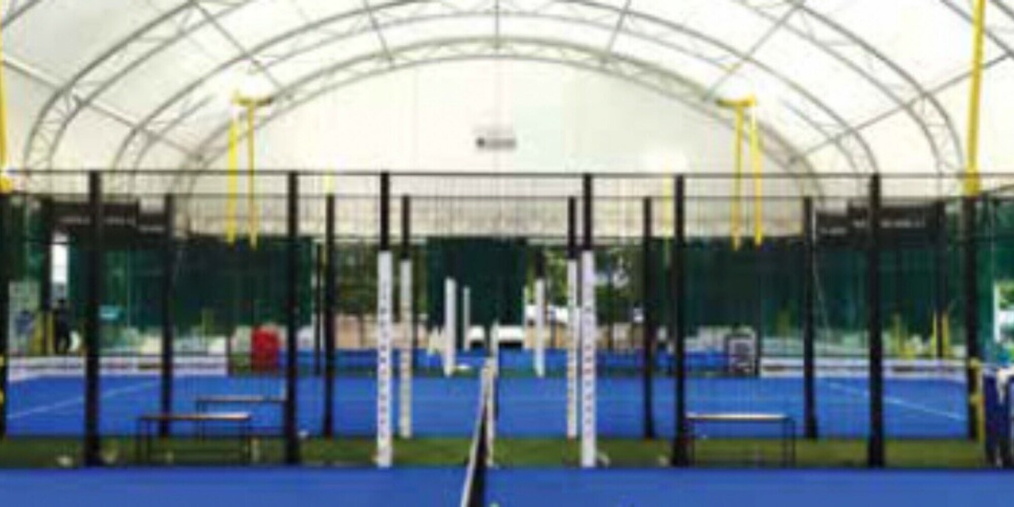 Padel indoor, superata quota mille campi