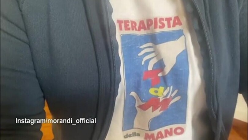 Gianni Morandi continua con la fisioterapia