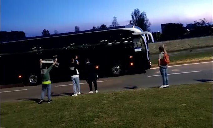 Juventus-Chelsea, arriva il pullman del Chelsea