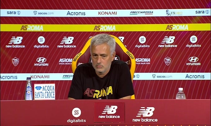 Mourinho: "Rinnovo Pellegrini? È la decisione giusta per tutti"