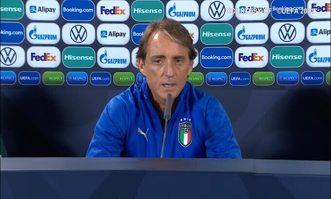 Mancini risponde a Luis Enrique: "Ha ragione. Prima o poi.."