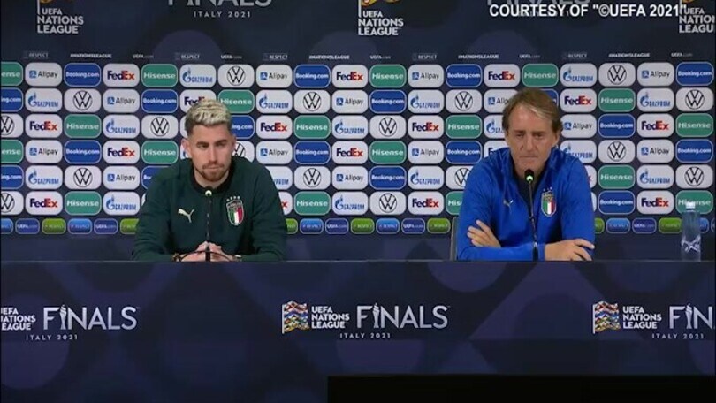 Mancini sul caso Pandora Papers: "Magari domani porterò i soldi chissà dove.."
