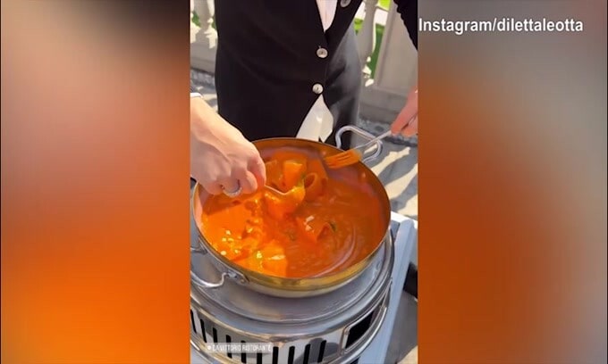 Diletta Leotta, la cotoletta è gigante