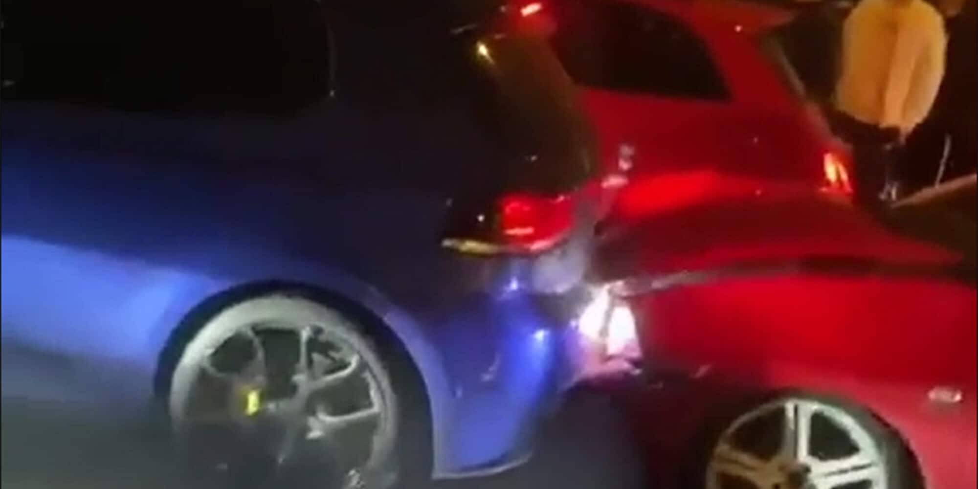 La corsa clandestina finisce in disastro: in retromarcia contro un'altra auto
