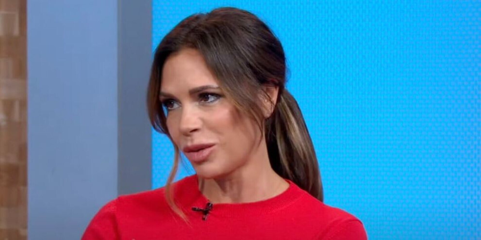 Victoria Beckham torna in tv ma è irriconoscibile. I fan: "Ha esagerato"