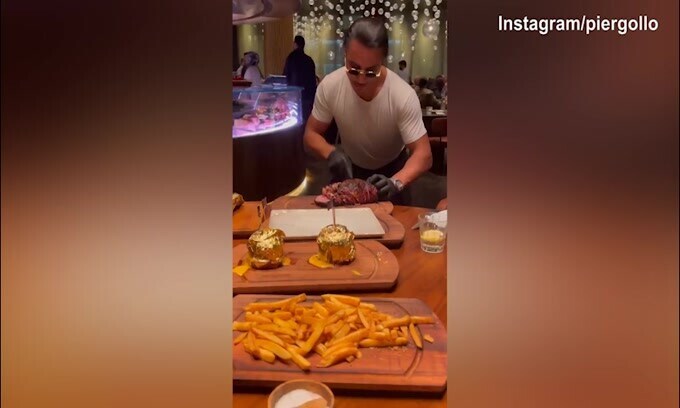 Gollini, ecco lo show di Salt Bae