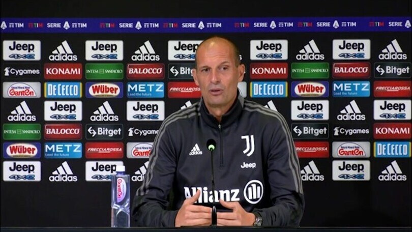 Allegri scherza con l'addetto stampa: "Non farmi fare figuracce.."