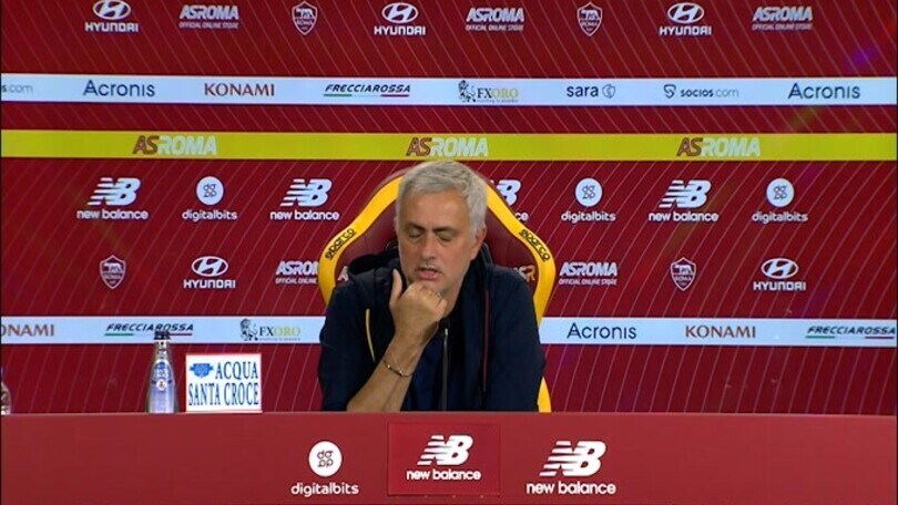 Mourinho: "Mi fido di Orsato. Poco rispetto per me allo Stadium"