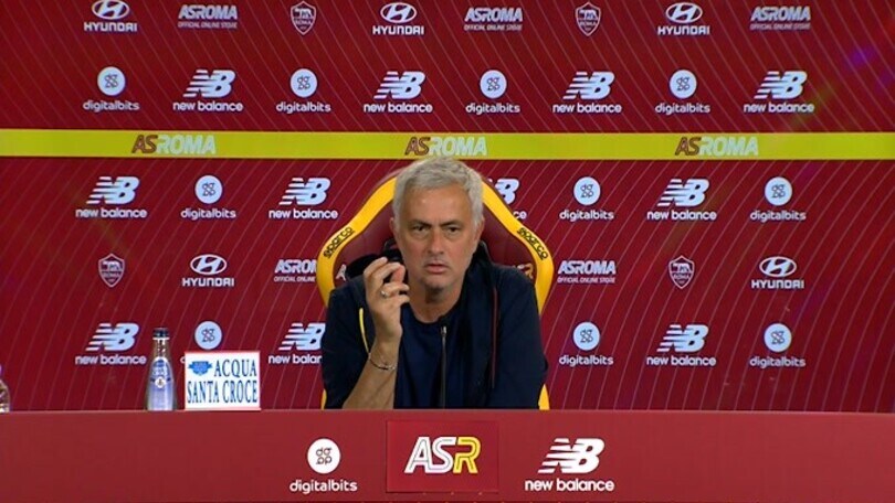 Mourinho: "Allegri? Non è una sfida tra me è lui"