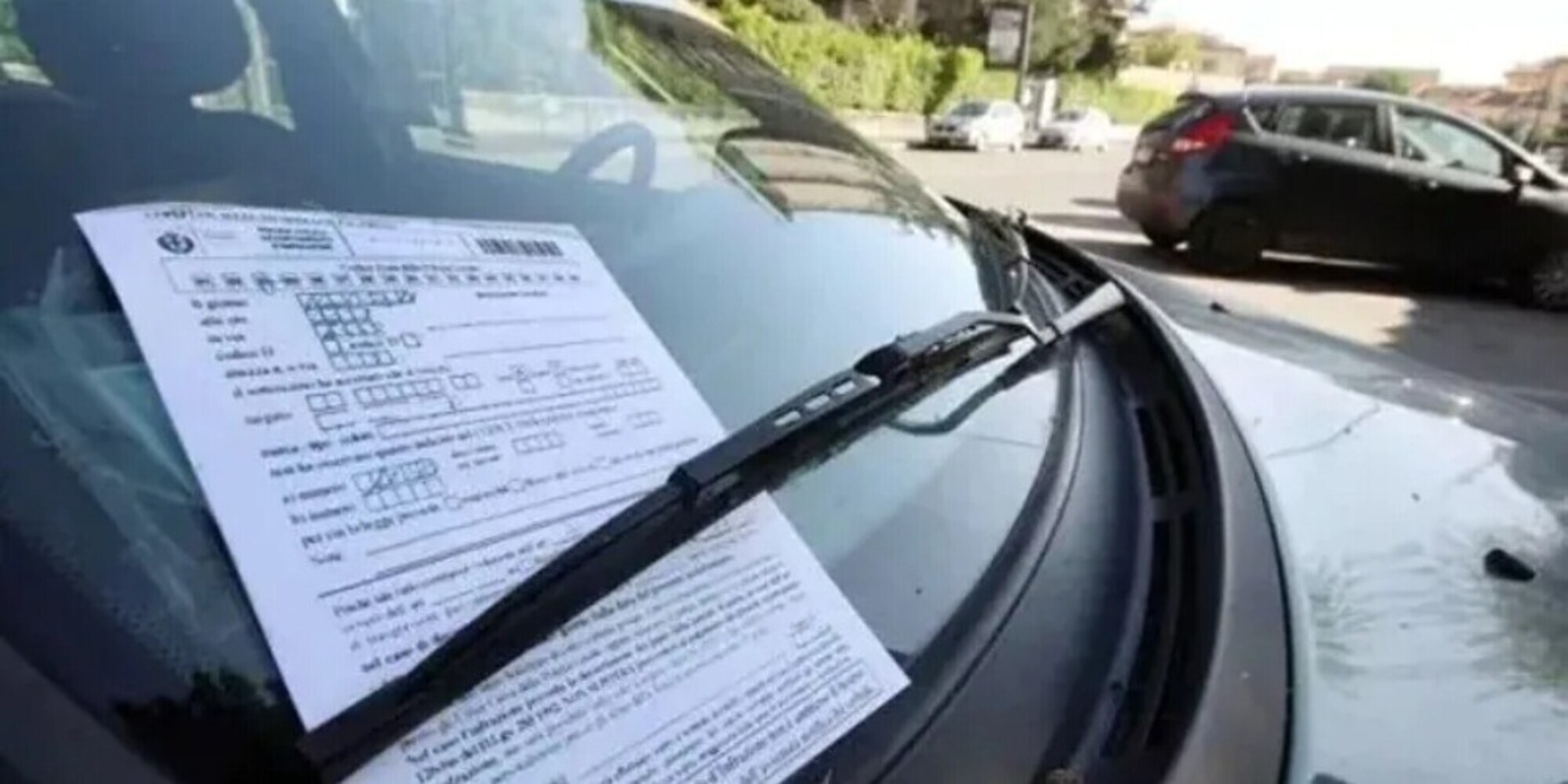 Terni, vende l'auto ma continuano ad arrivare multe e denunce: ora vuole il risarcimento